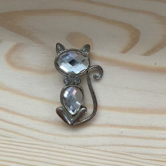 Cat-Shaped Rhinestone Brooch Pin Silver-Tone Metal Crystal Accents - Picture 1 of 4